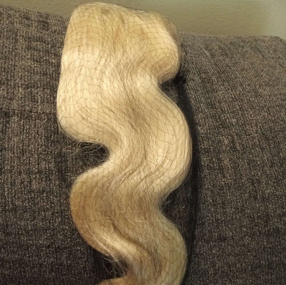 🛑 SOLD 🛑 613 (Blonde) 20 Inch Closure